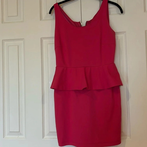 Bianca Nygard fuchsia pink spaghetti straps peplum mini dress Sz 4P - Picture 3 of 17